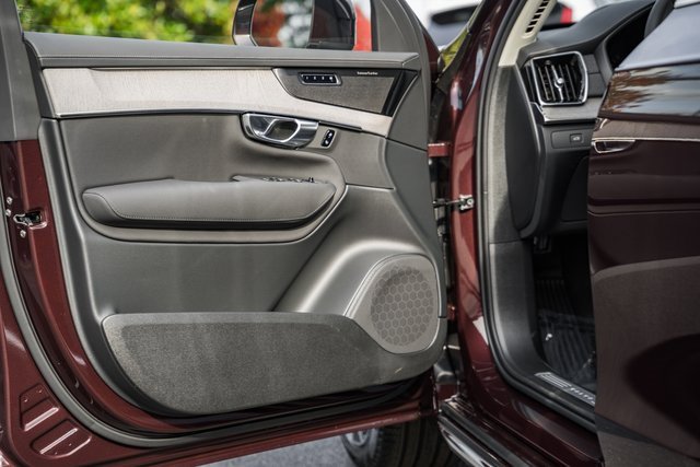 New 2026 Volvo XC90 B6 Ultra image 33