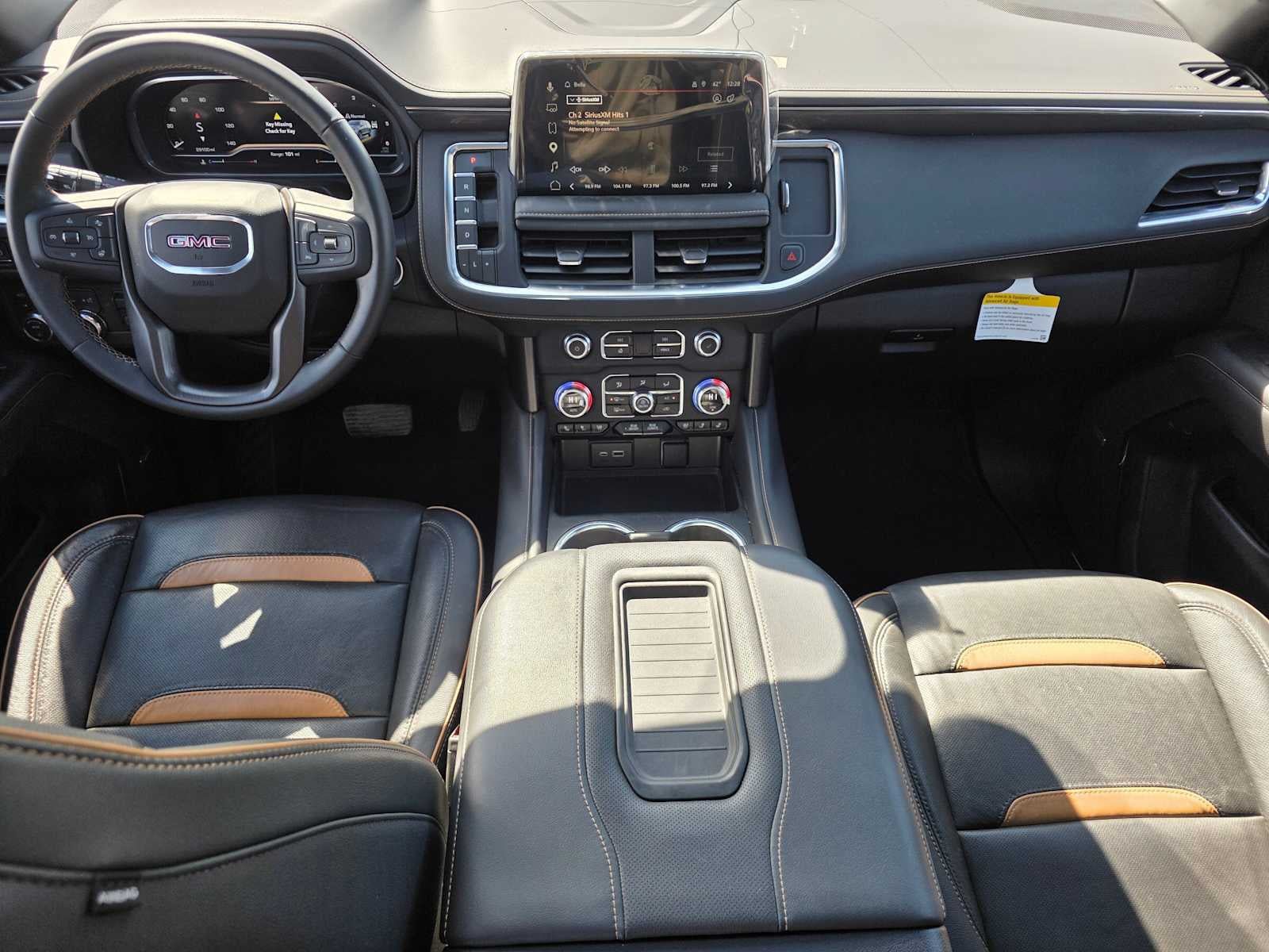 Used 2023 GMC Yukon AT4 w/ AT4 Premium Plus Package AWD/4WD image 18