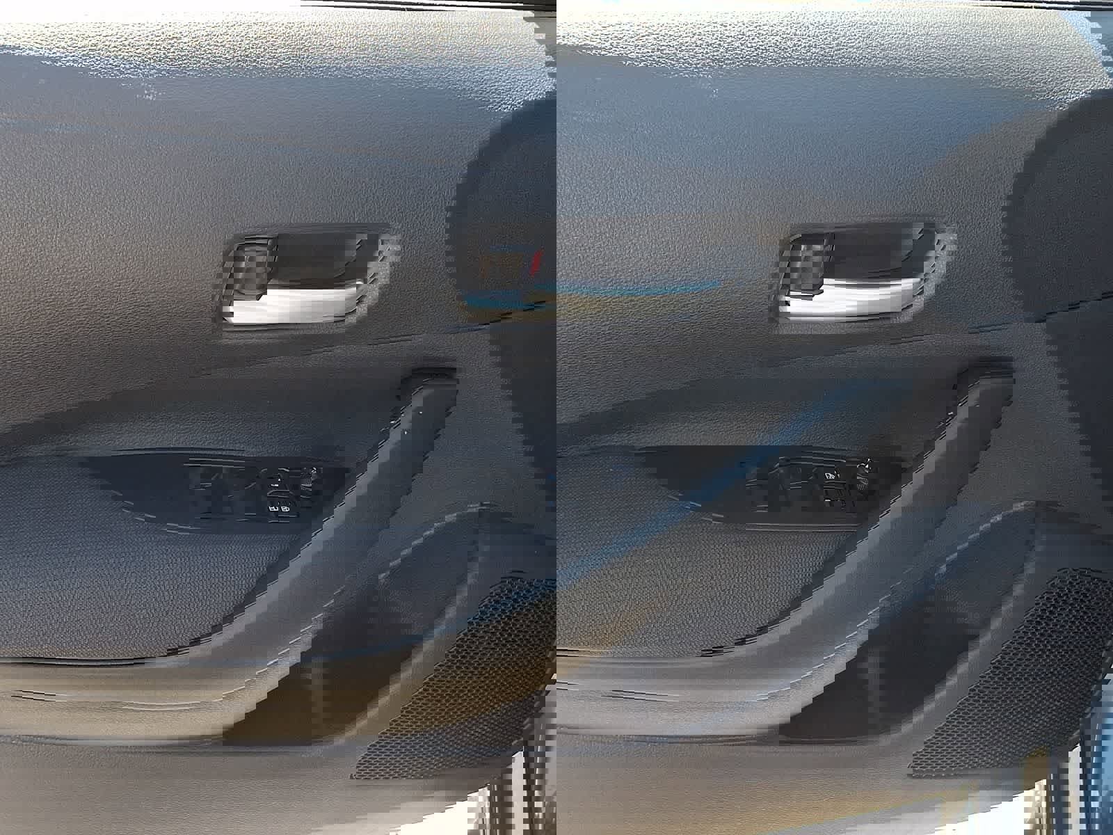 New 2026 Toyota Corolla SE FWD image 10