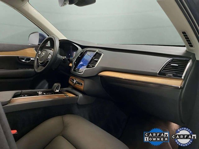 Used 2025 Volvo XC90 B6 Plus image 25