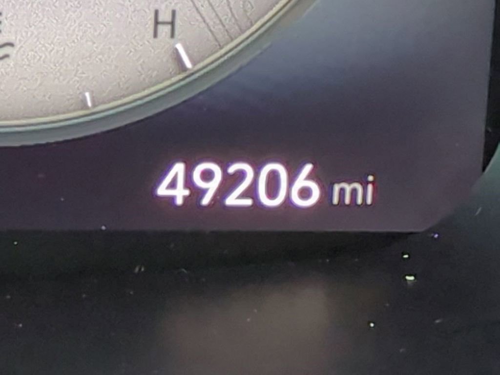 Used 2023 Hyundai Santa Fe Limited image 30