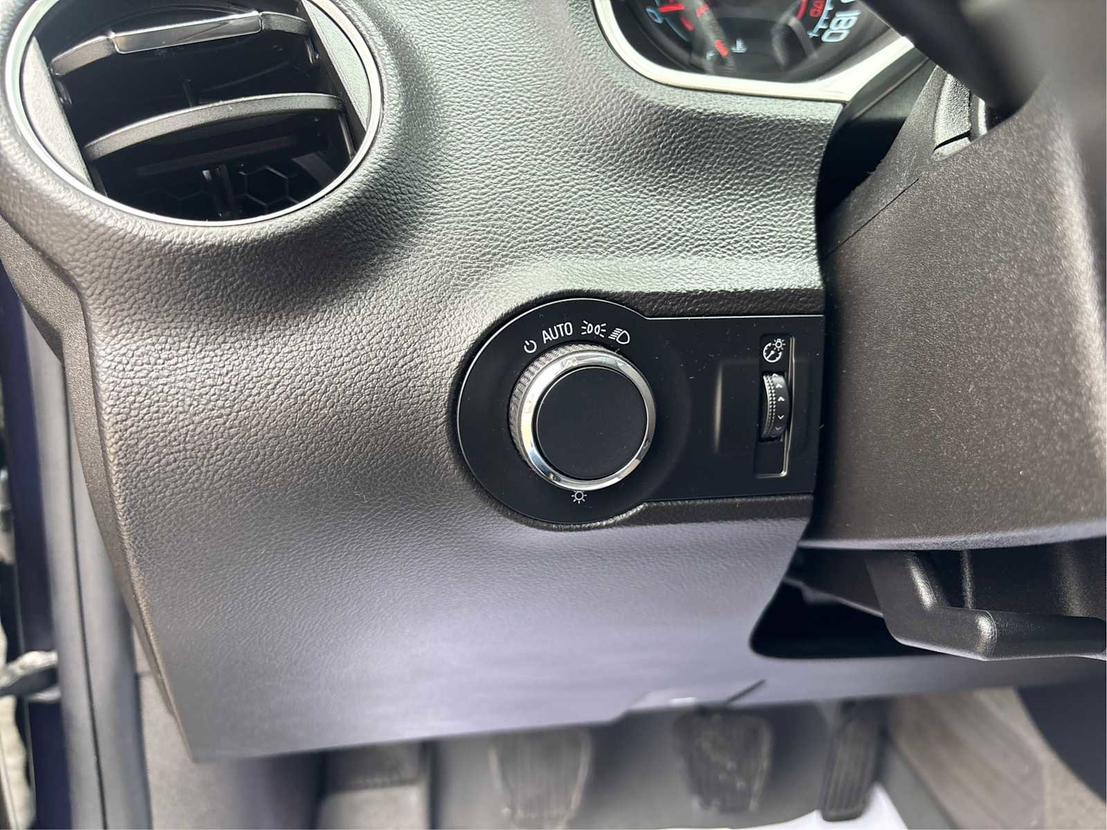 Used 2011 Chevrolet Camaro SS w/ RS Package image 19