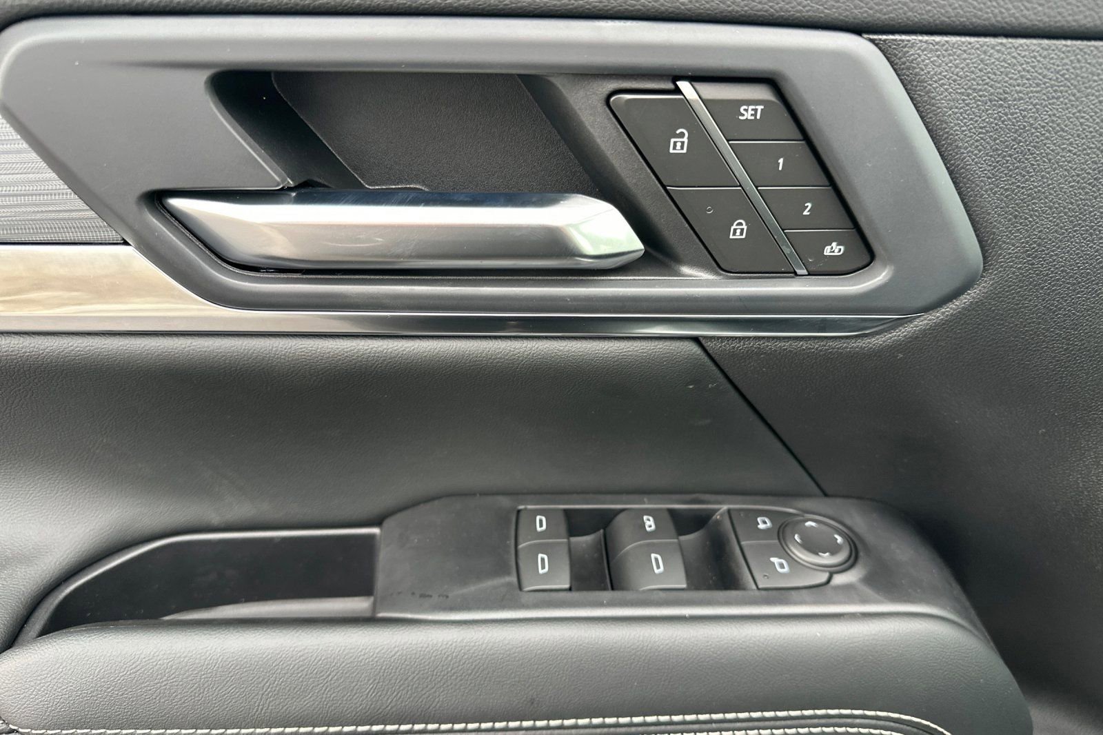 New 2026 GMC Terrain Elevation w/ Elevation Premium Package image 10