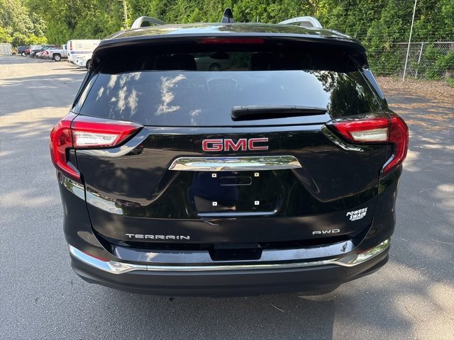 Used 2024 GMC Terrain SLT image 4
