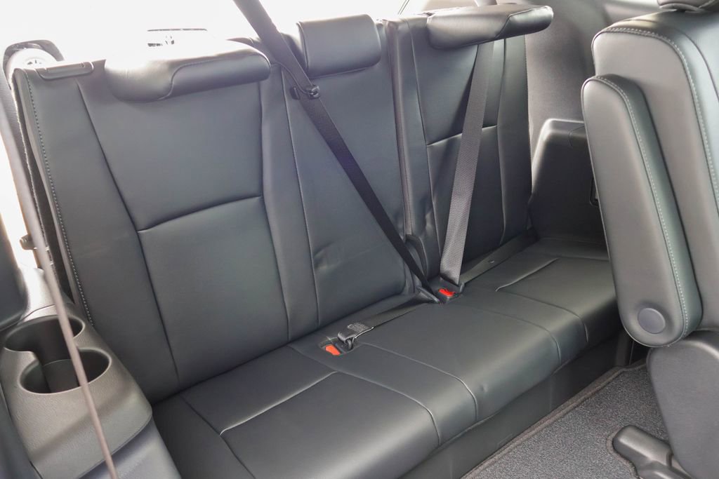 New 2026 Toyota Highlander Limited image 9