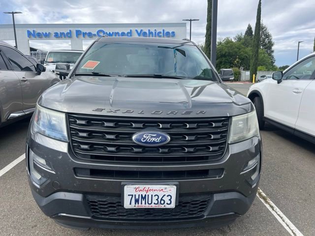 Used 2017 Ford Explorer Sport image 2