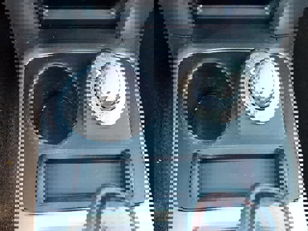 Used 2014 Toyota 4Runner Limited image 23