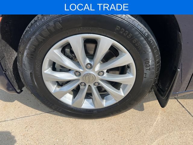 Used 2018 Chrysler Pacifica Touring-L Plus w/ Advanced Safetytec Group FWD image 10
