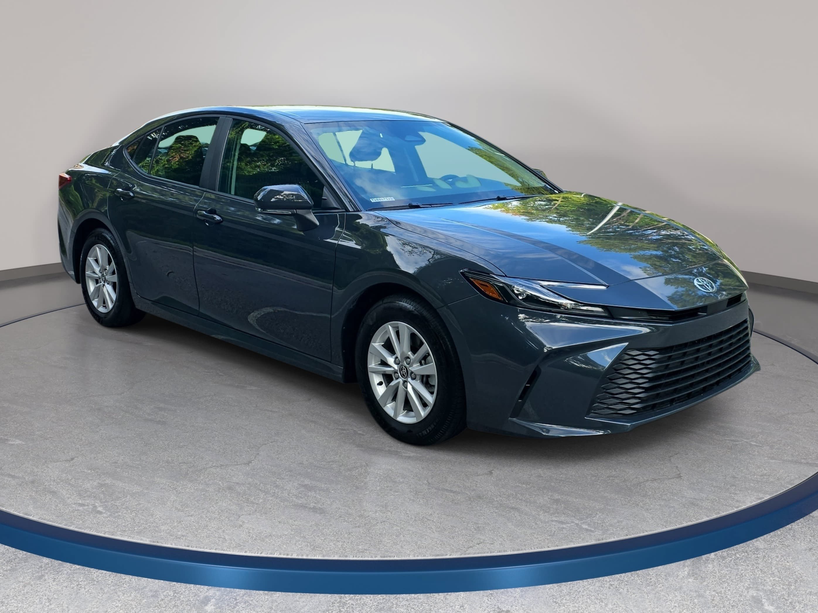 Used 2026 Toyota Camry LE w/ Convenience Package FWD image 3