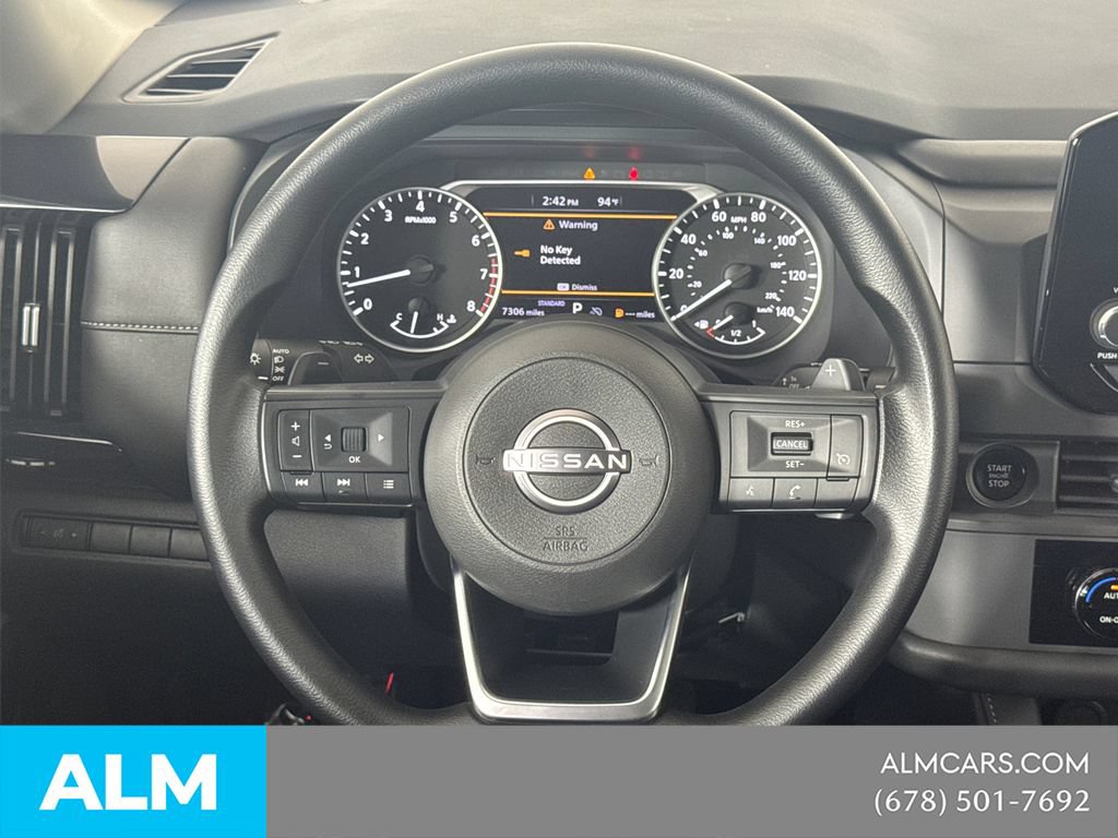 Used 2025 Nissan Pathfinder S FWD image 27