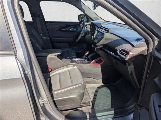 Used 2021 Chevrolet TrailBlazer RS w/ Sun and Liftgate Package FWD image 18