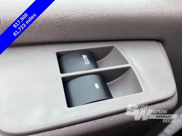 Used 2015 Chevrolet Express 3500 image 17