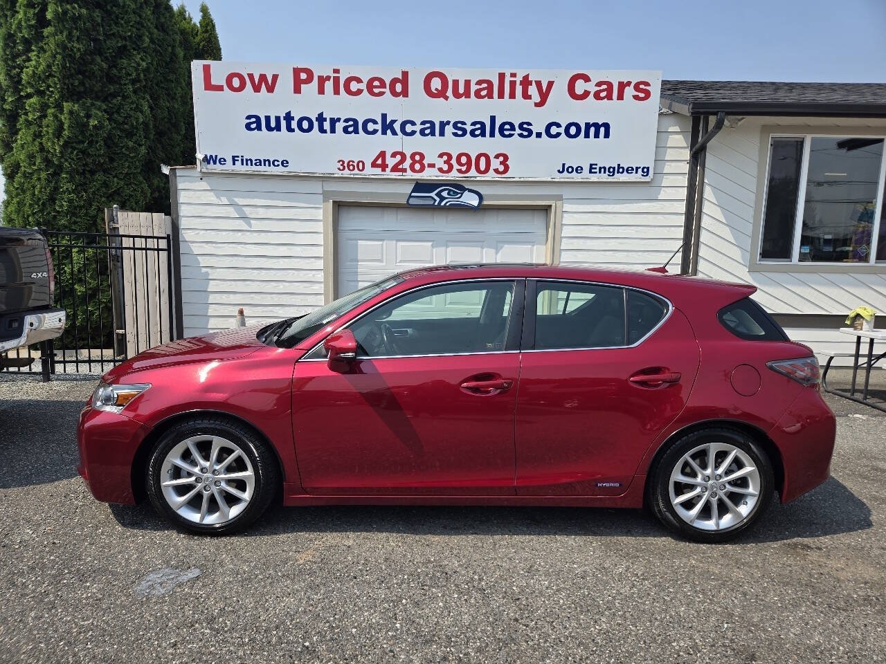 Used 2011 Lexus CT 200h Premium w/ Premium Audio Pkg FWD image 2