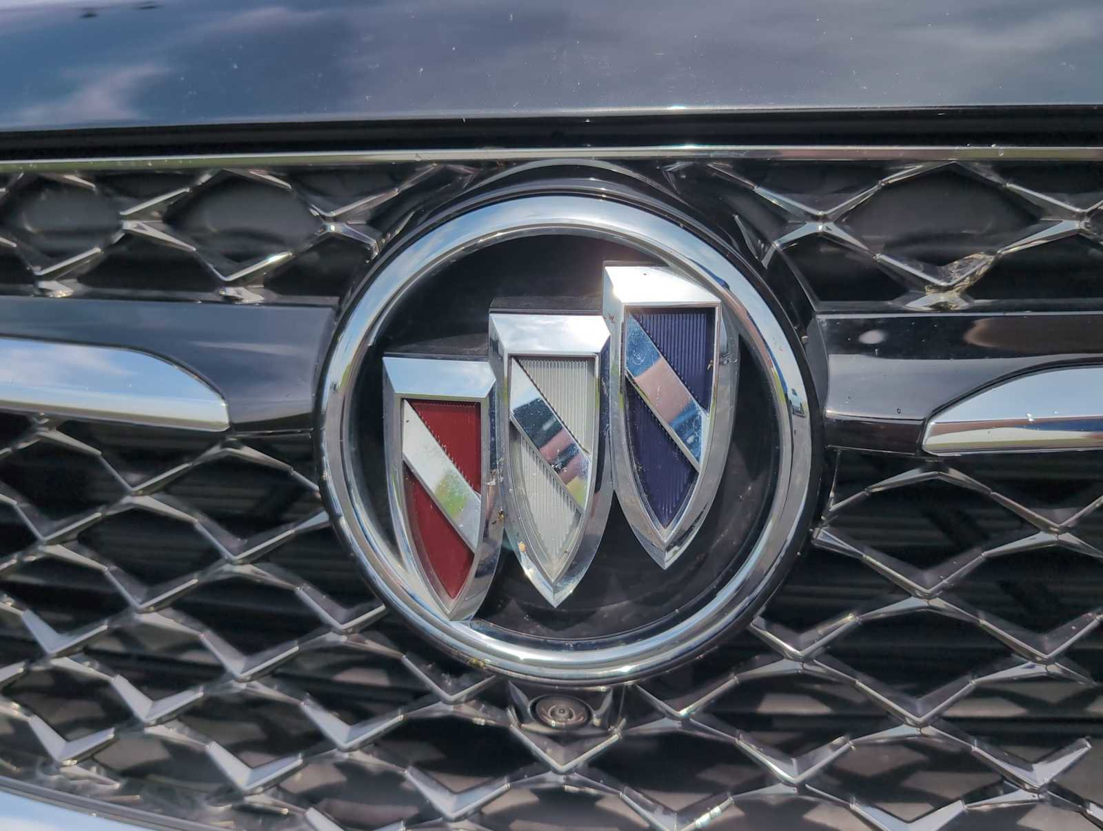 Used 2023 Buick Envision Avenir image 32