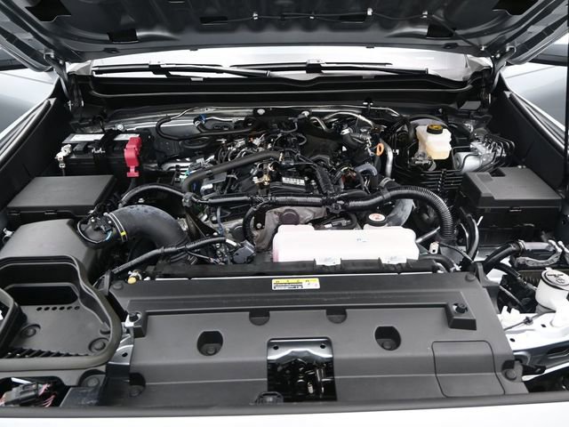 Used 2025 Toyota Tacoma SR5 image 16