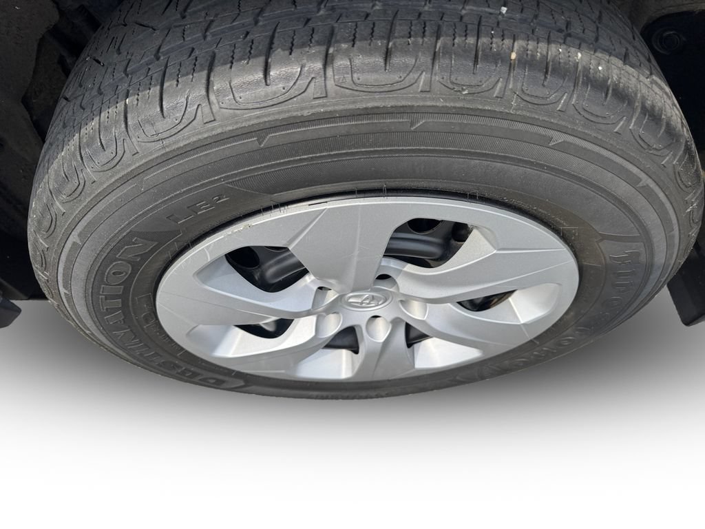 Used 2024 Toyota RAV4 LE AWD/4WD image 14