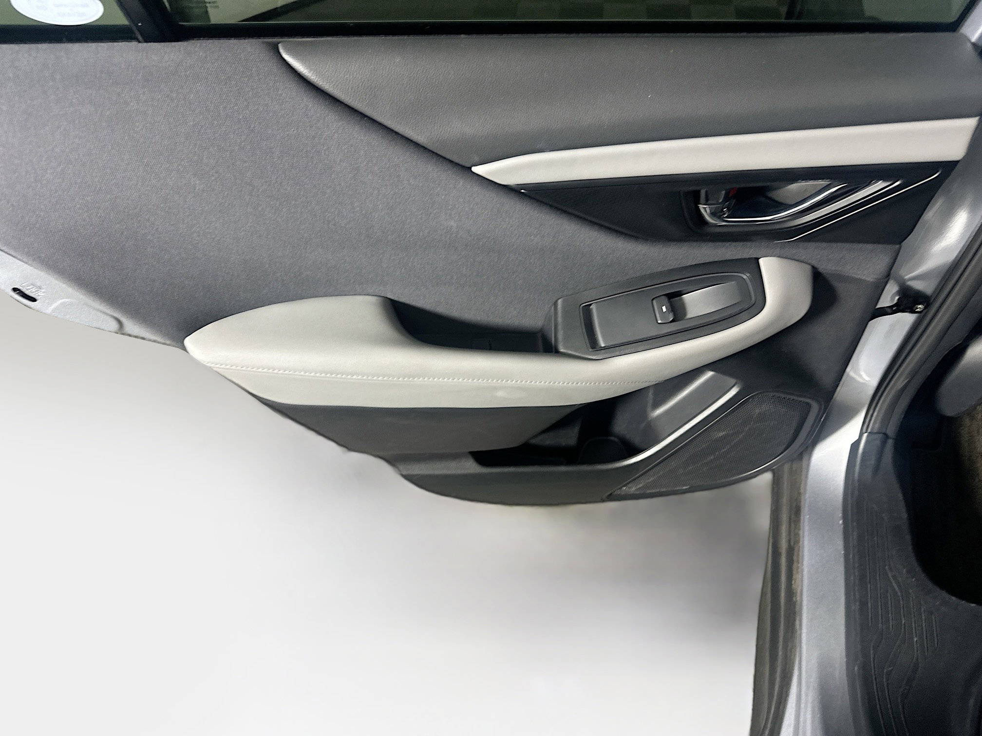 Used 2025 Subaru Outback Premium image 24