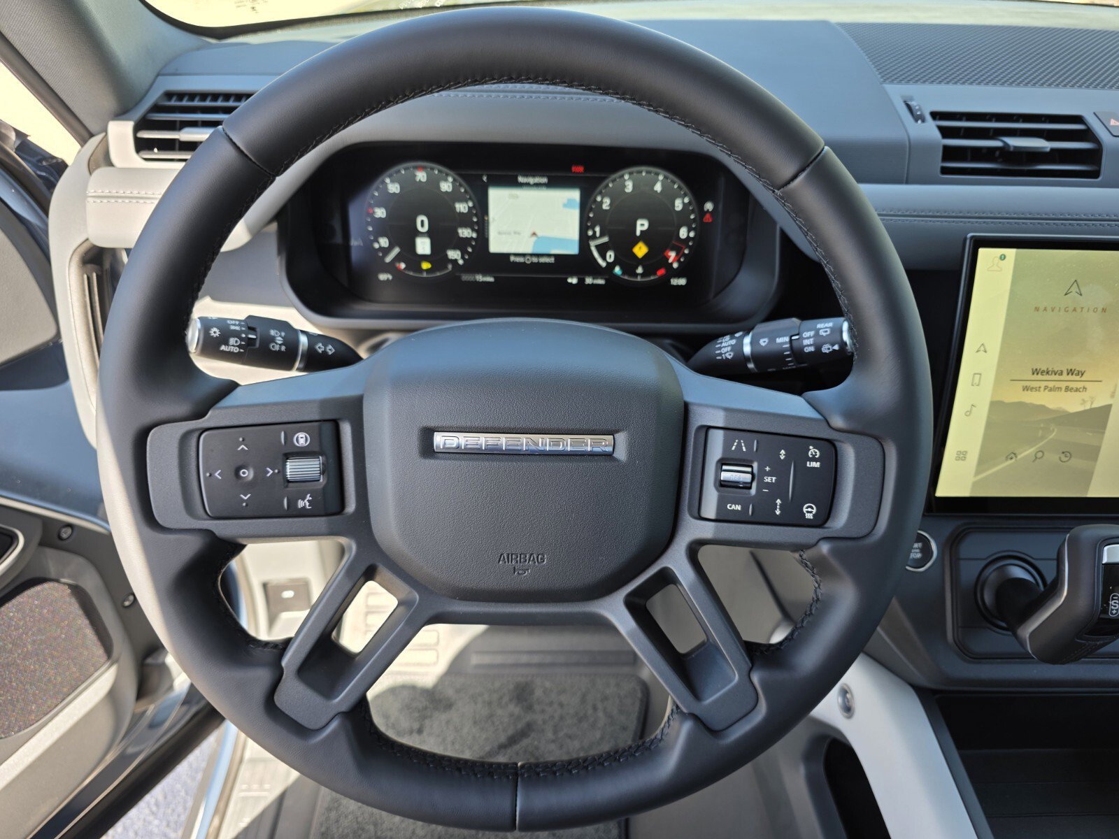 Used 2026 Land Rover Defender 110 S image 15