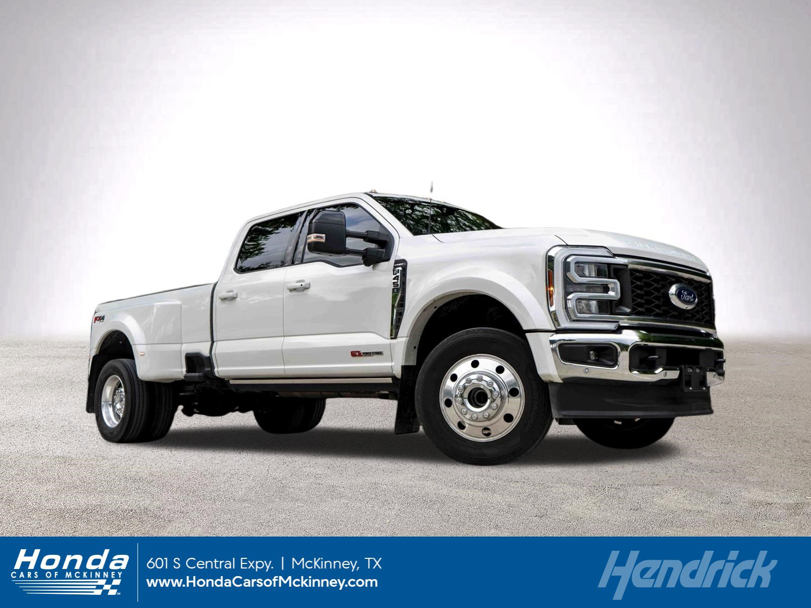Used 2025 Ford F450 Lariat w/ Lariat Ultimate Package AWD/4WD image 1