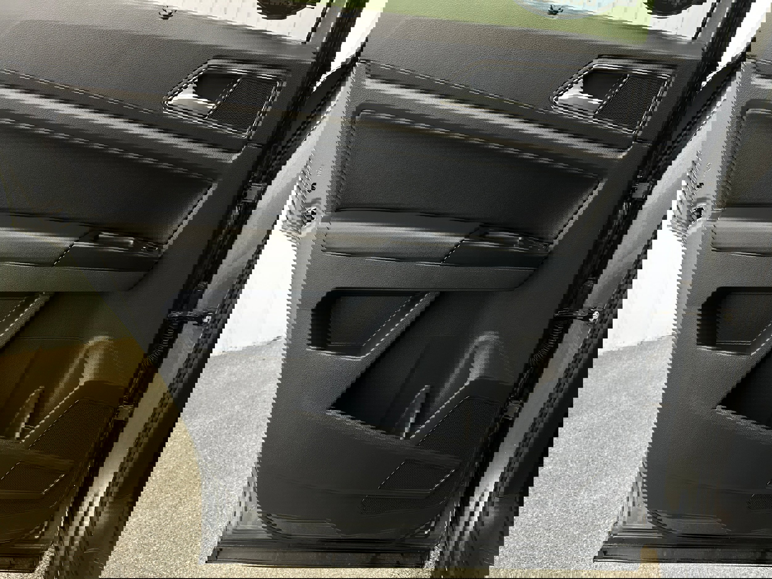 Used 2019 Volkswagen Atlas SEL R-Line image 25