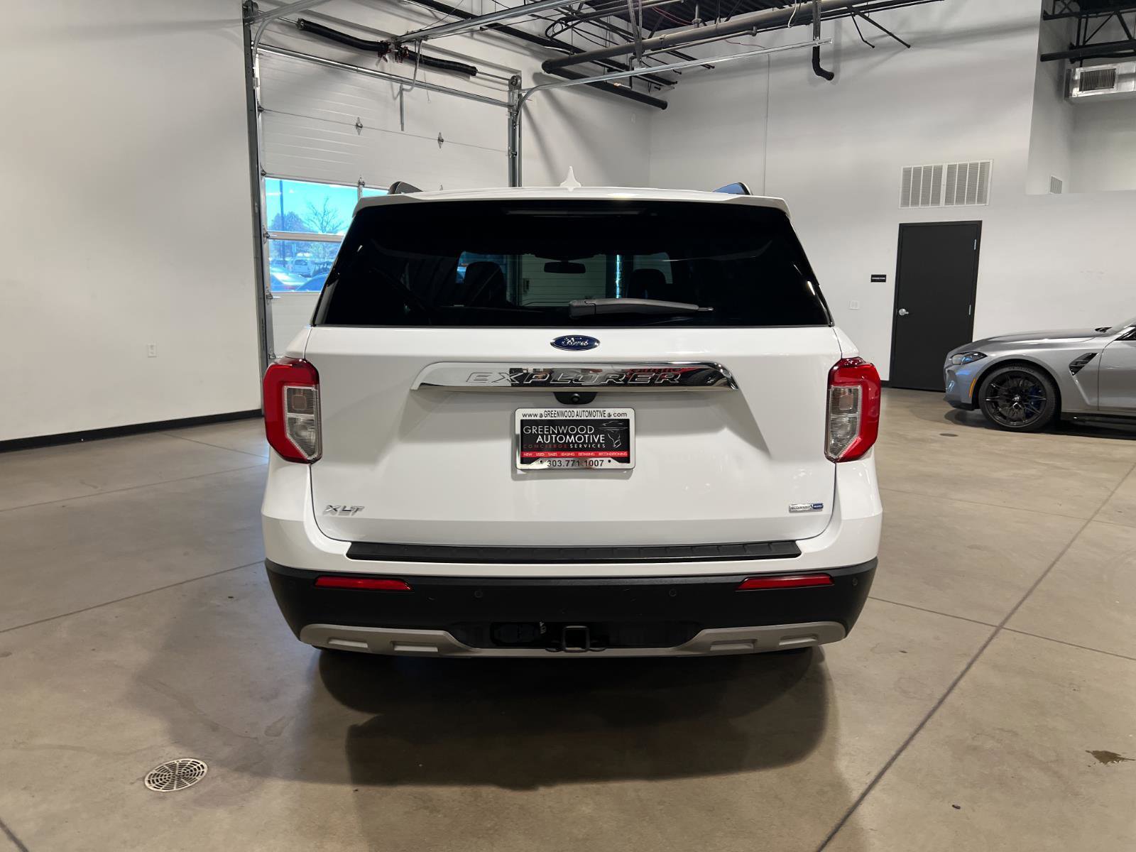 Used 2020 Ford Explorer XLT w/ Equipment Group 202A image 4