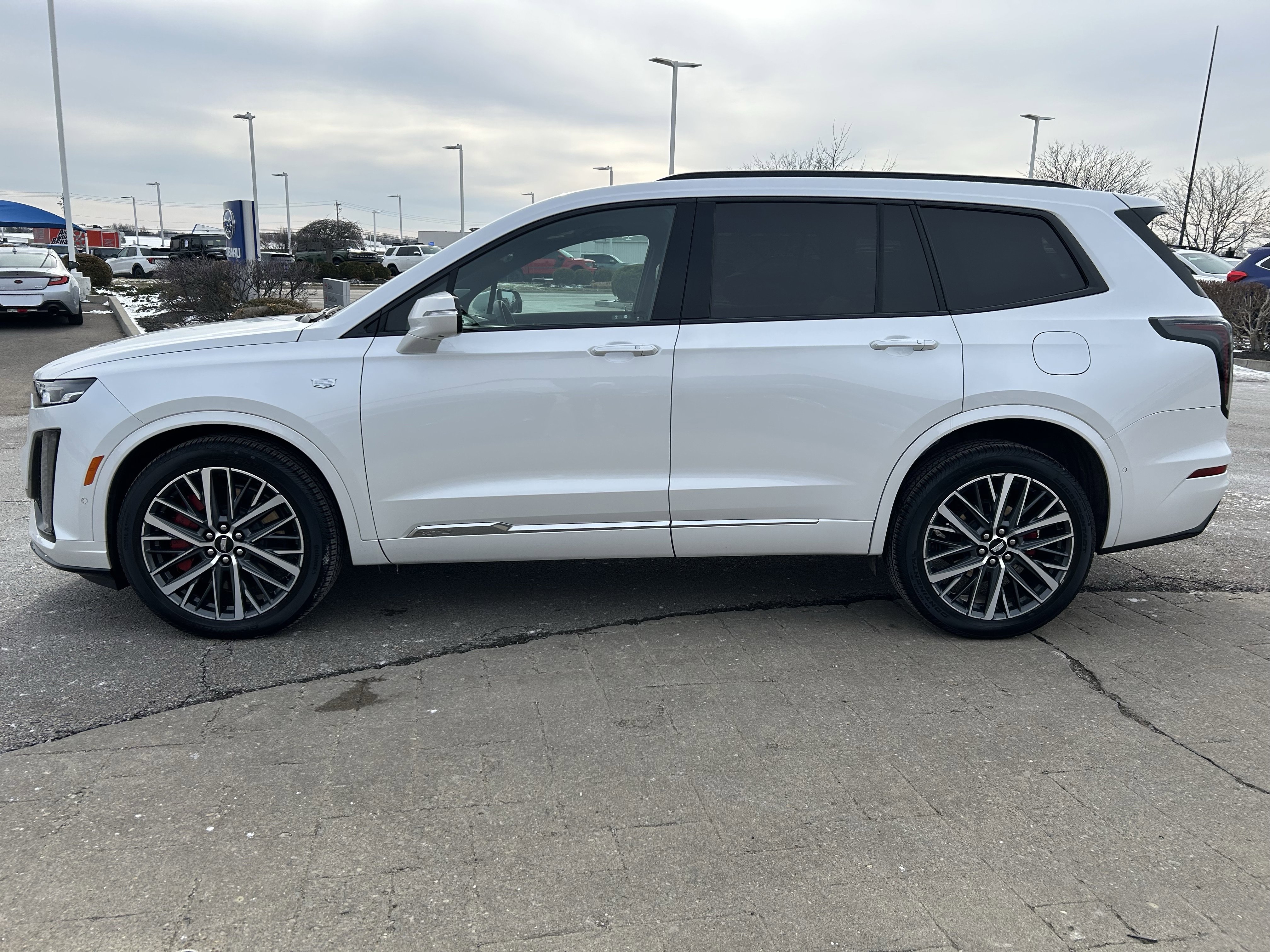 Used 2024 Cadillac XT6 Sport w/ Technology Package image 4