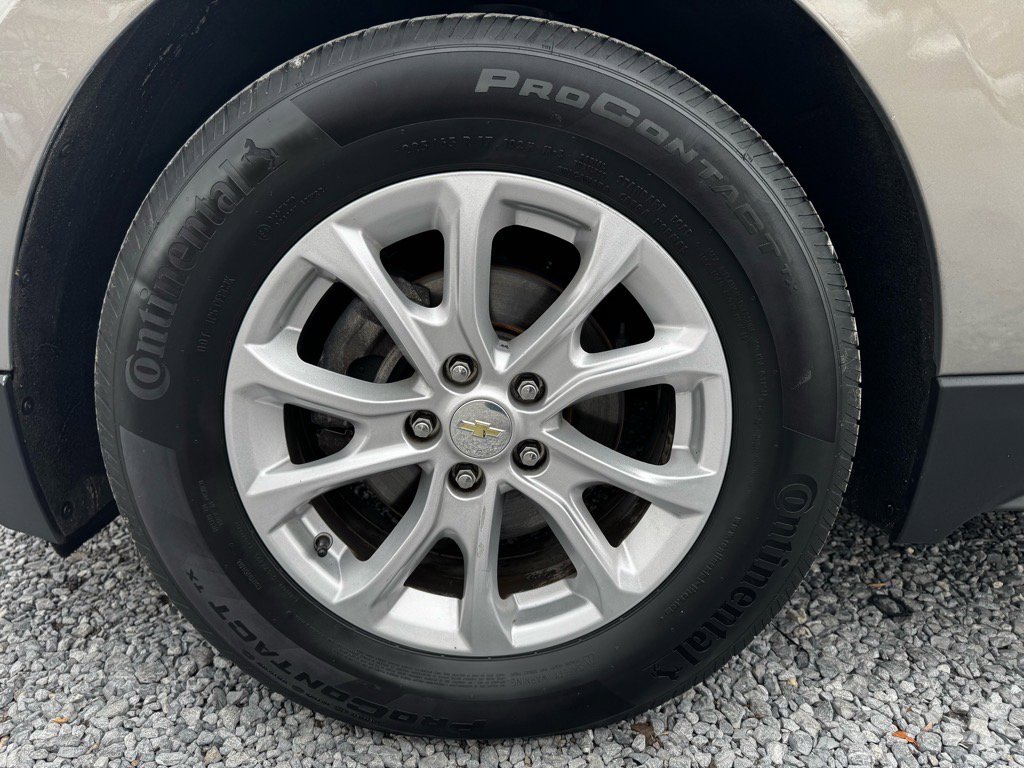 Used 2018 Chevrolet Equinox LT w/ Sun & Infotainment Package image 8