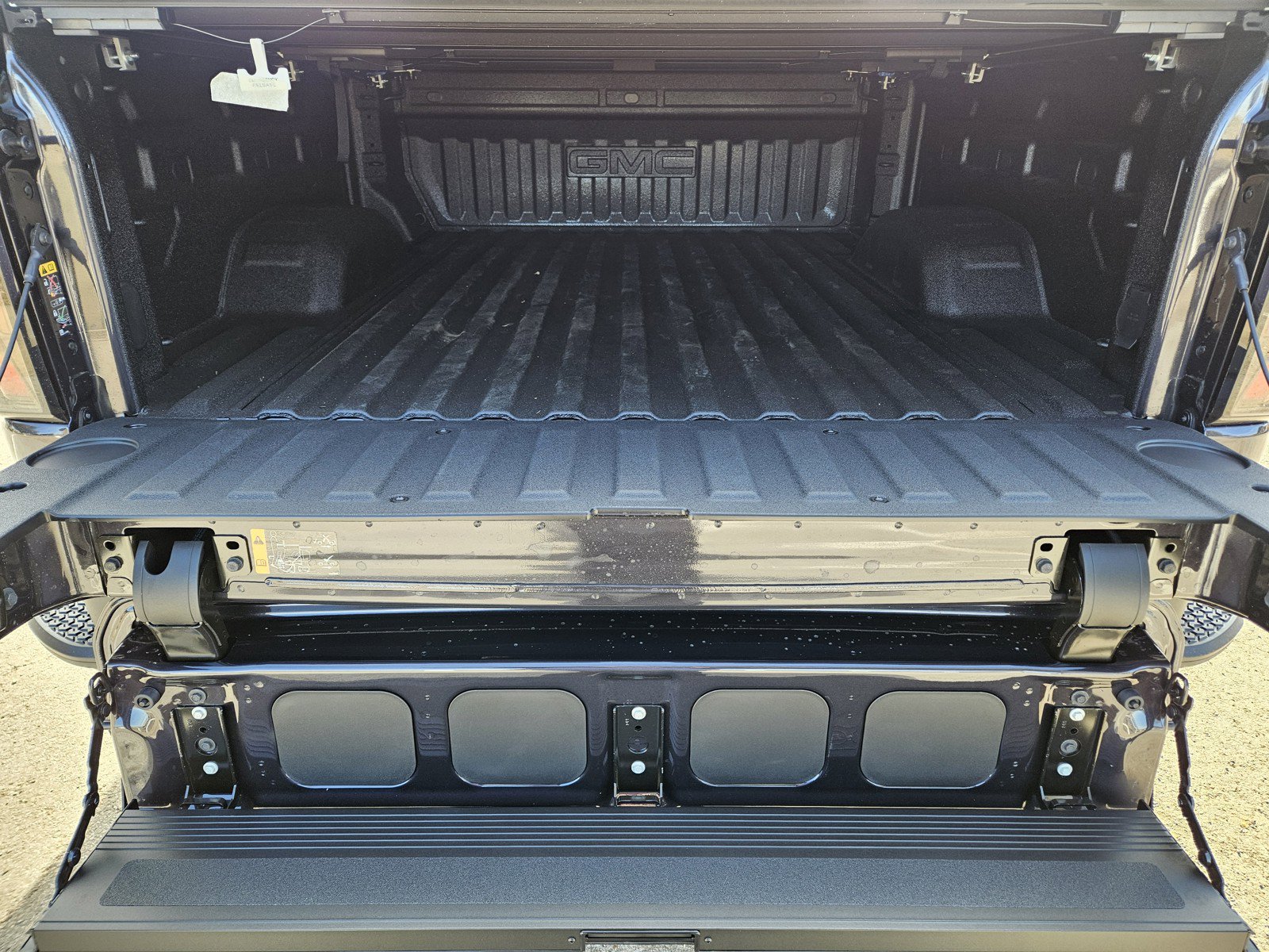 New 2026 GMC Sierra 2500 AT4 w/ AT4 Premium Plus Package AWD/4WD image 22