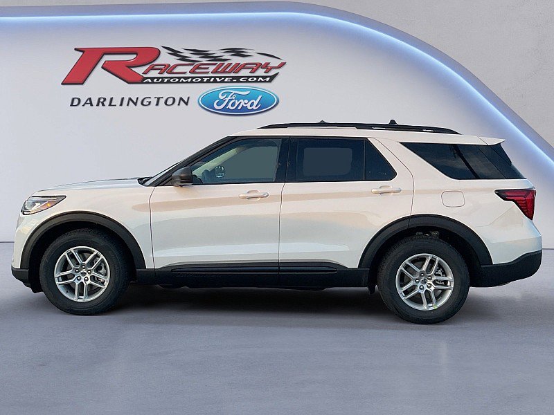 New 2026 Ford Explorer Active image 2