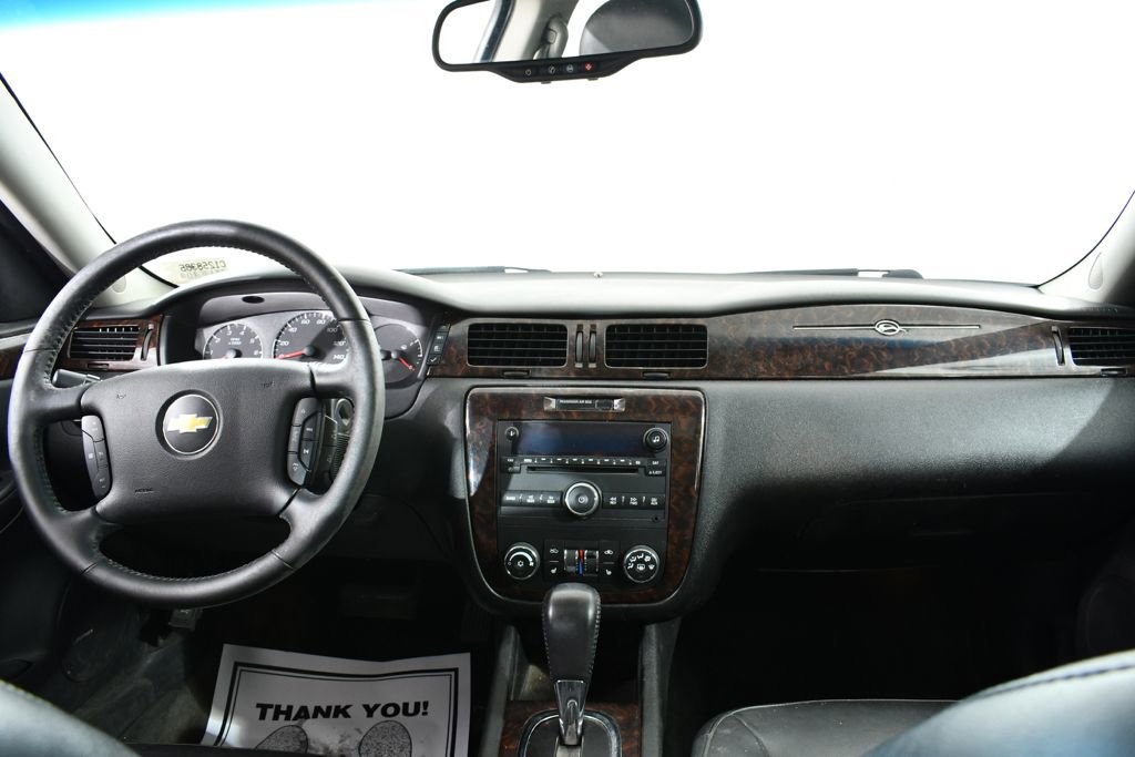 Used 2012 Chevrolet Impala LTZ FWD image 7
