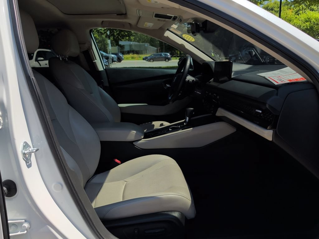 Used 2025 Honda Accord Touring image 37