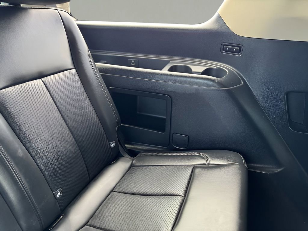 Used 2024 Ford Expedition XLT image 14