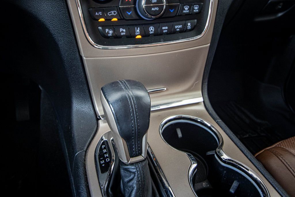 Used 2017 Jeep Grand Cherokee Summit w/ Trailer Tow Group IV image 31