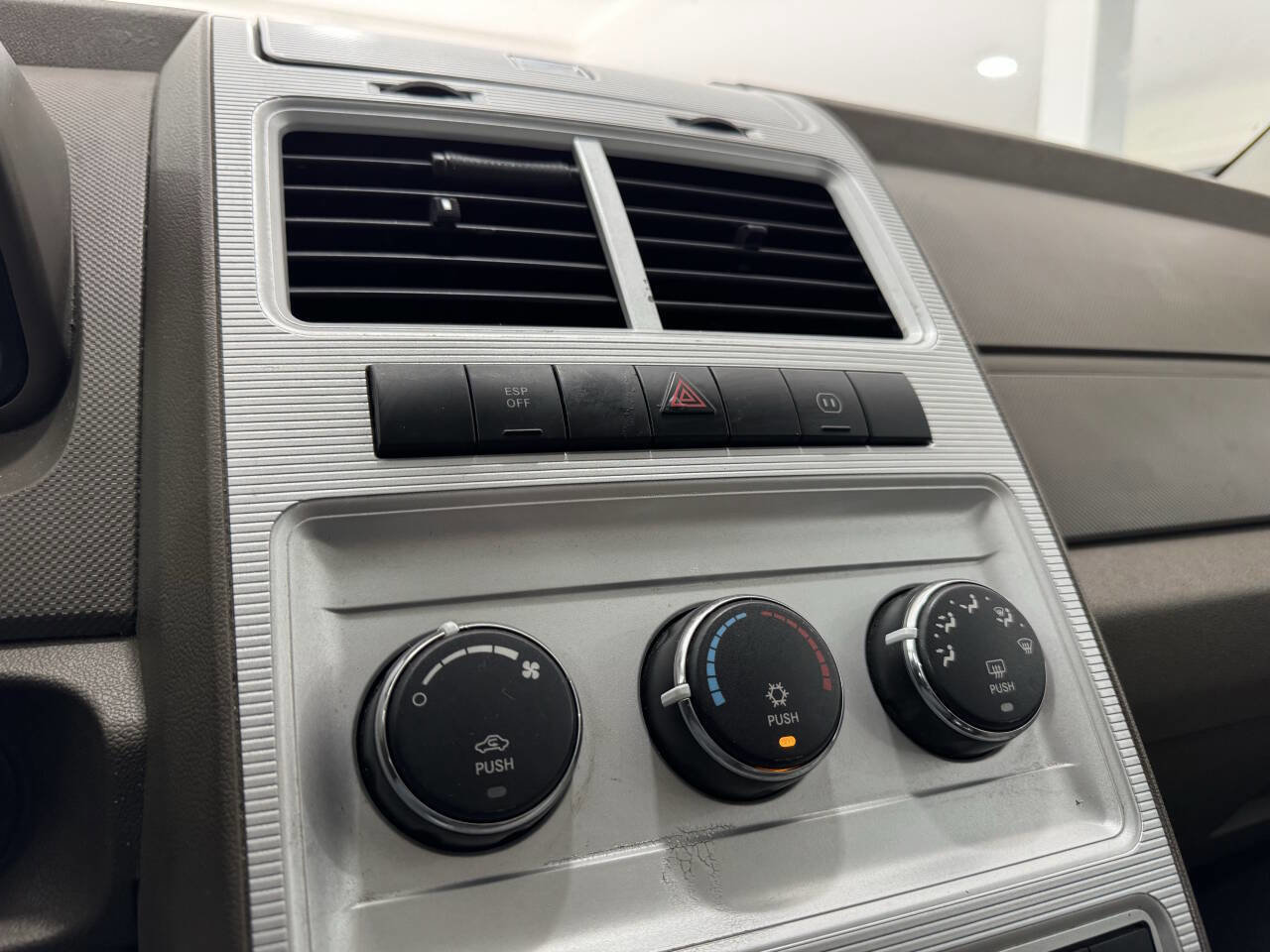 Used 2009 Dodge Journey SXT w/ Convenience Group I AWD/4WD image 34
