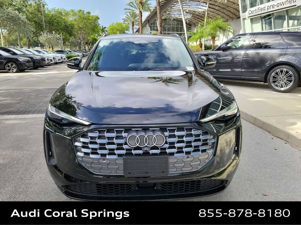 Certified 2025 Audi Q5 Premium w/ Convenience Package AWD/4WD image 3