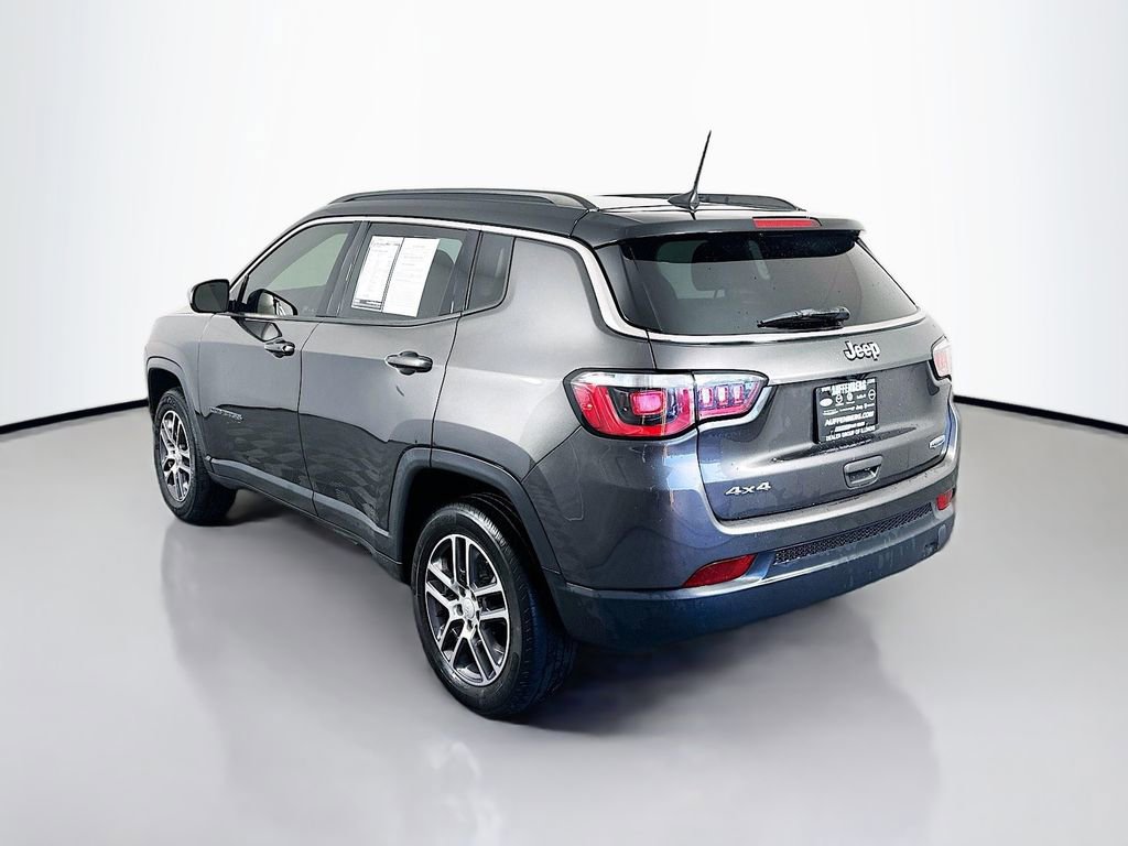 Used 2018 Jeep Compass Latitude w/ Popular Equipment Group image 5