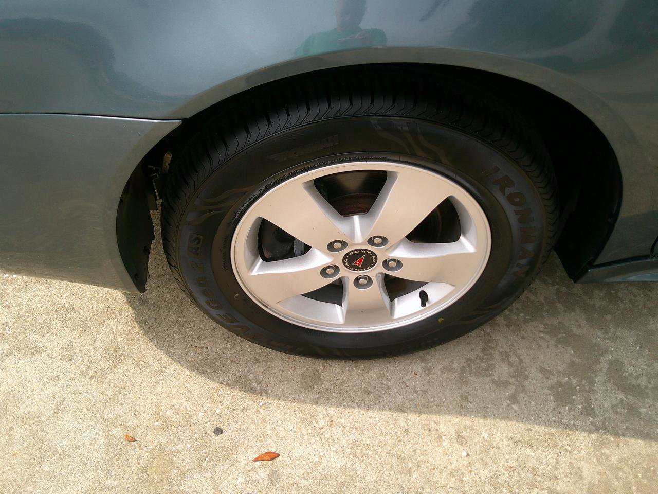 Used 2006 Pontiac Grand Prix w/ Preferred Package image 7