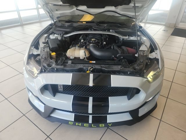 Used 2016 Ford Mustang Shelby GT350 w/ Technology Package RWD image 38