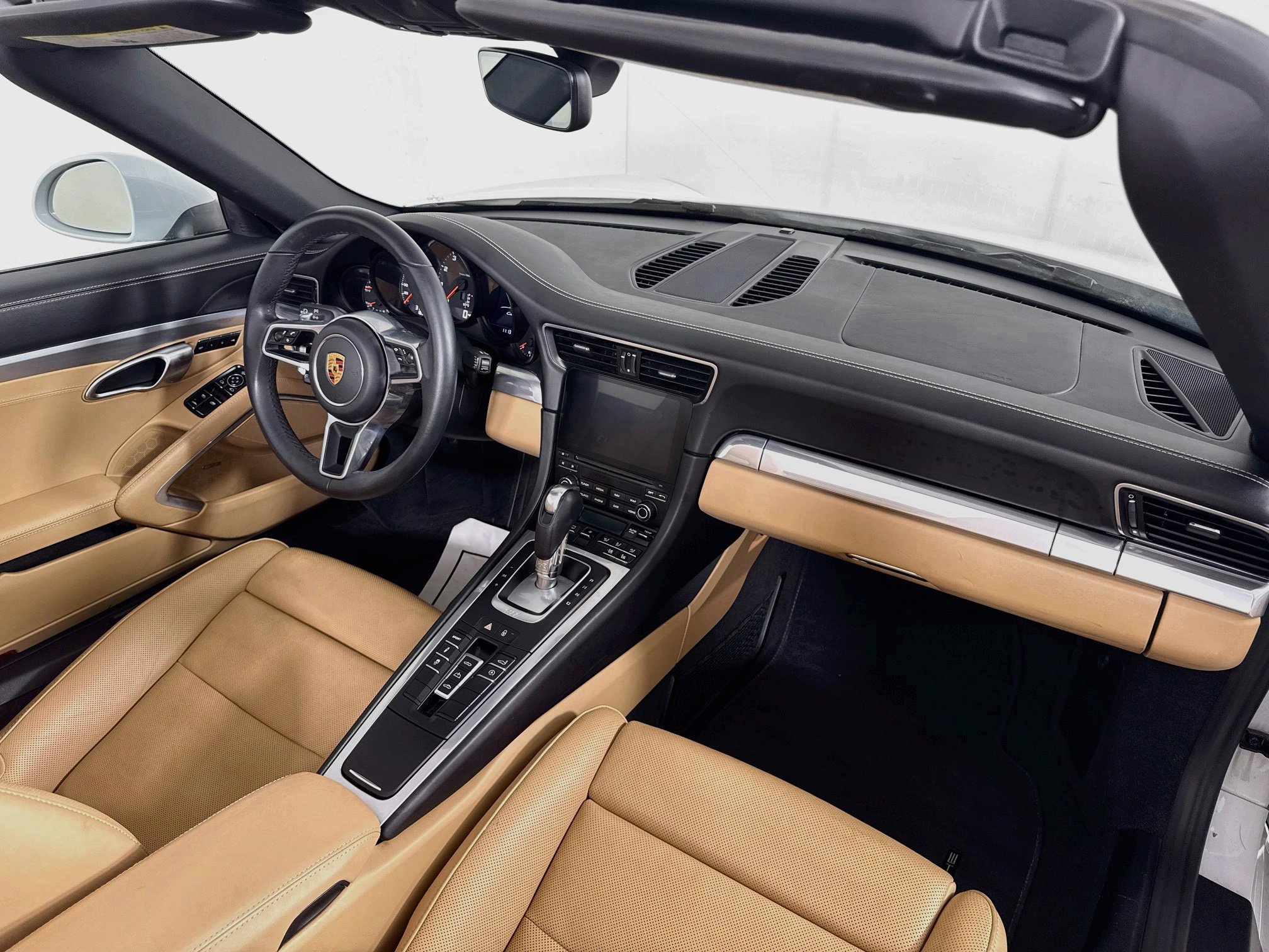 Certified 2019 Porsche 911 Carrera RWD image 27