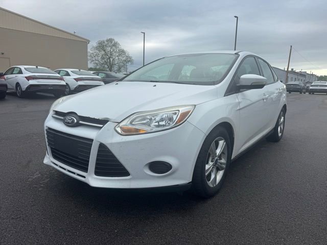 Used 2014 Ford Focus SE FWD image 2