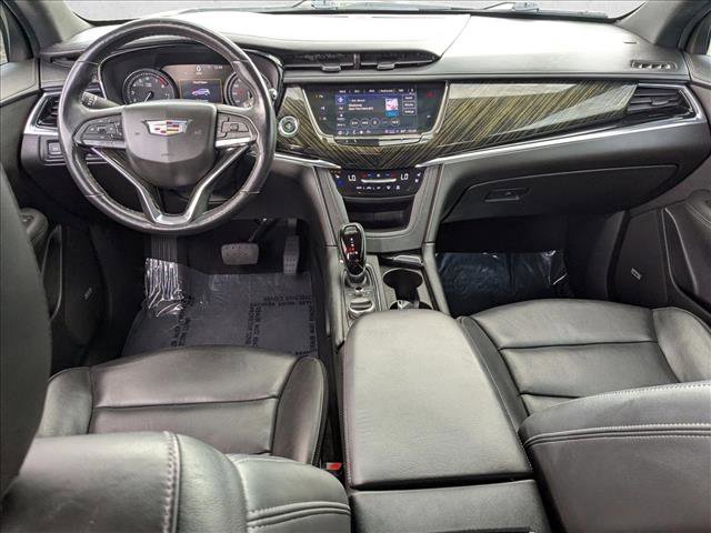 Used 2022 Cadillac XT6 Premium Luxury w/ Technology Package image 16