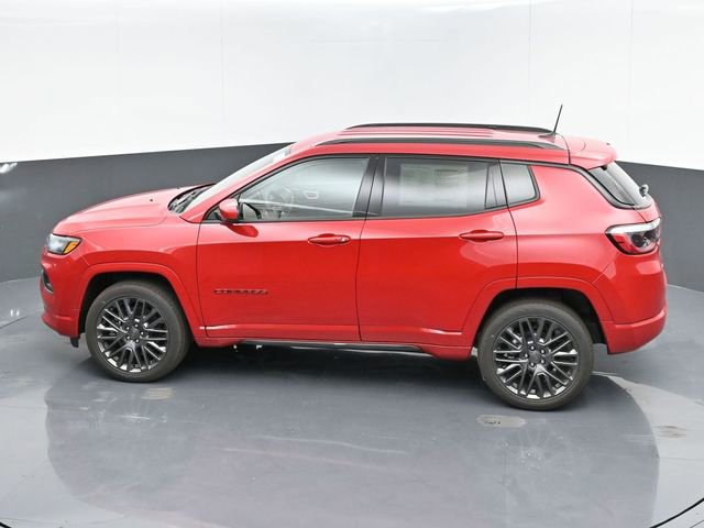Used 2024 Jeep Compass Limited image 30