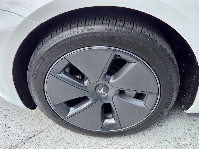 Used 2023 Tesla Model 3 Standard Range RWD image 8