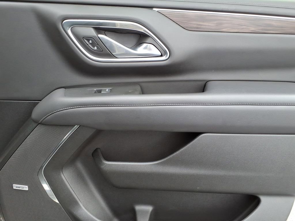 Used 2022 Chevrolet Tahoe Z71 w/ Luxury Package image 9