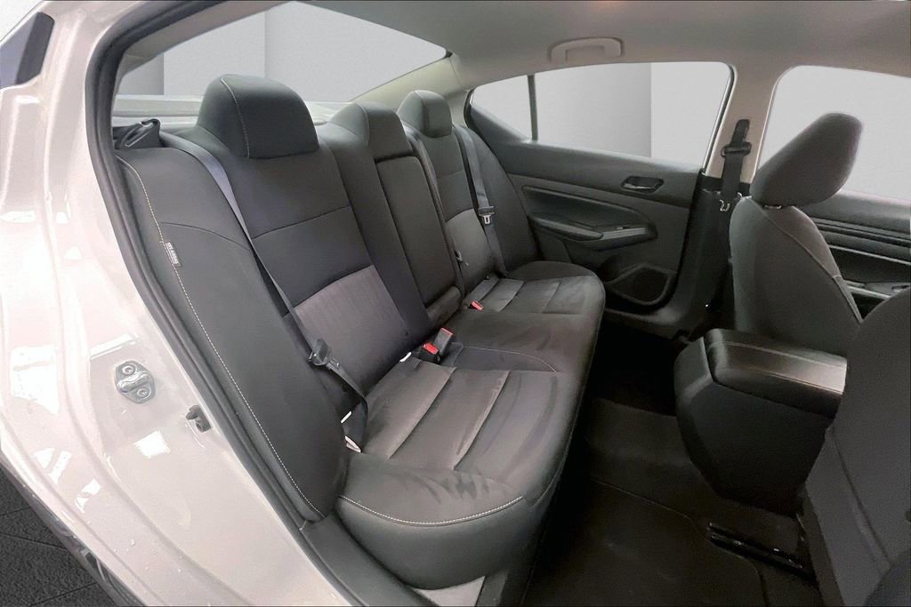 Certified 2024 Nissan Altima 2.5 SV FWD image 16