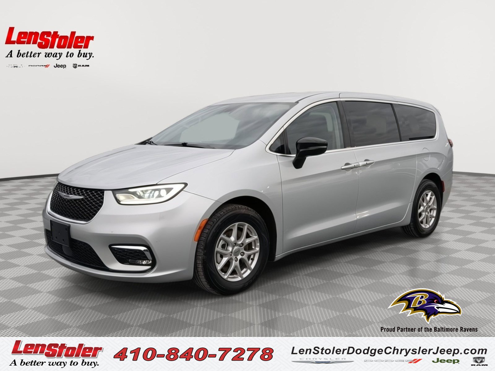 Used 2024 Chrysler Pacifica Touring-L