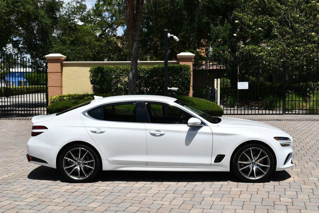 Used 2023 Genesis G70 3.3T RWD image 7