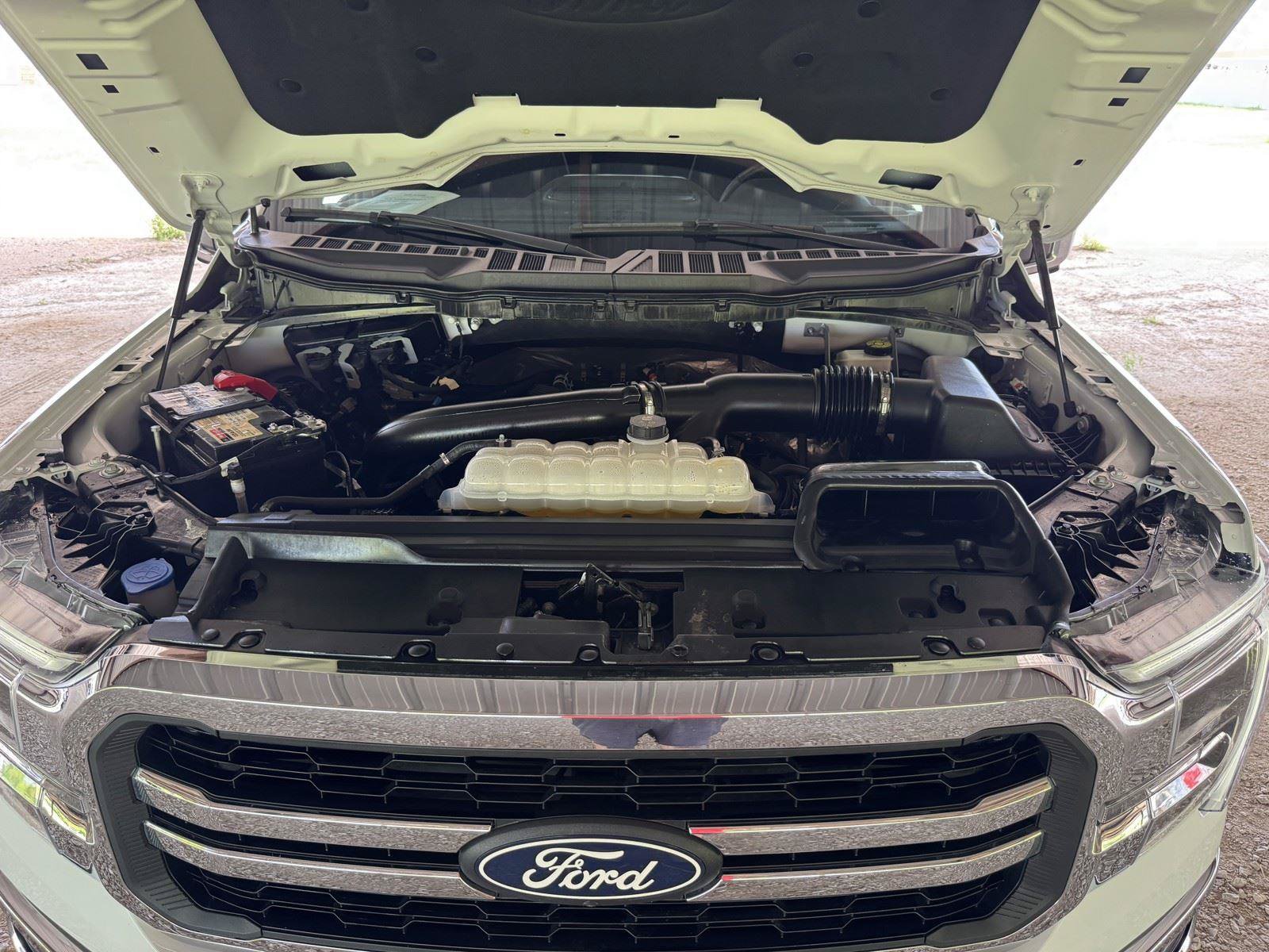 Used 2024 Ford F150 Lariat w/ Tow/Haul Package AWD/4WD image 45
