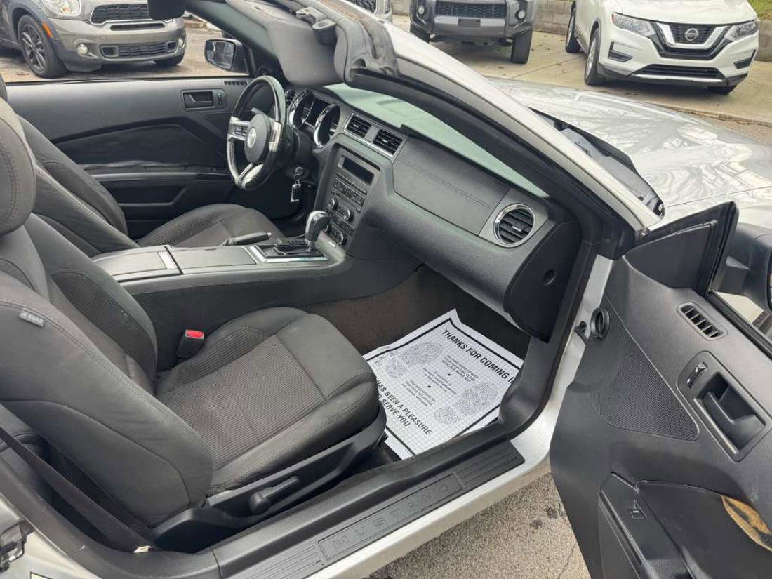 Used 2014 Ford Mustang Convertible w/ Equipment Group 102A image 14