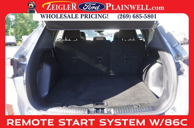 Used 2022 Ford Escape SE w/ Cold Weather Package image 10